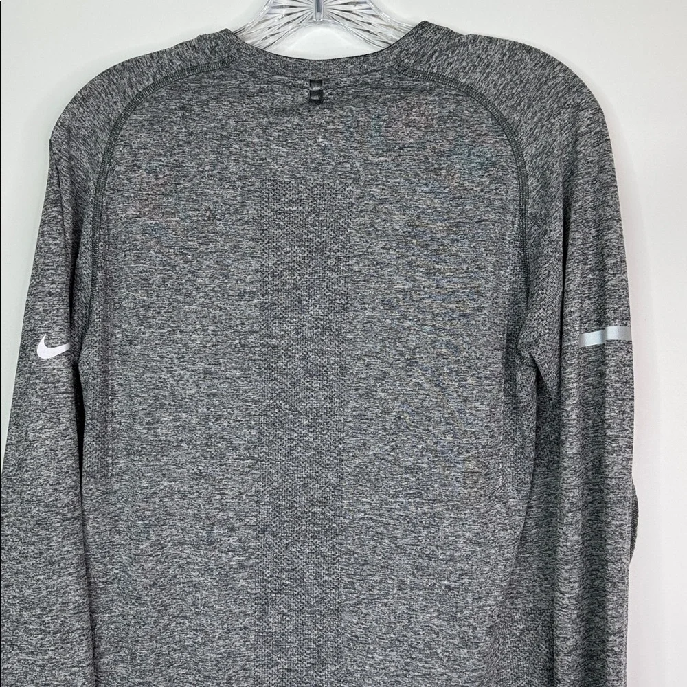 Nike Dri Fit Running Gray Long Sleeve Shirt Men's Small